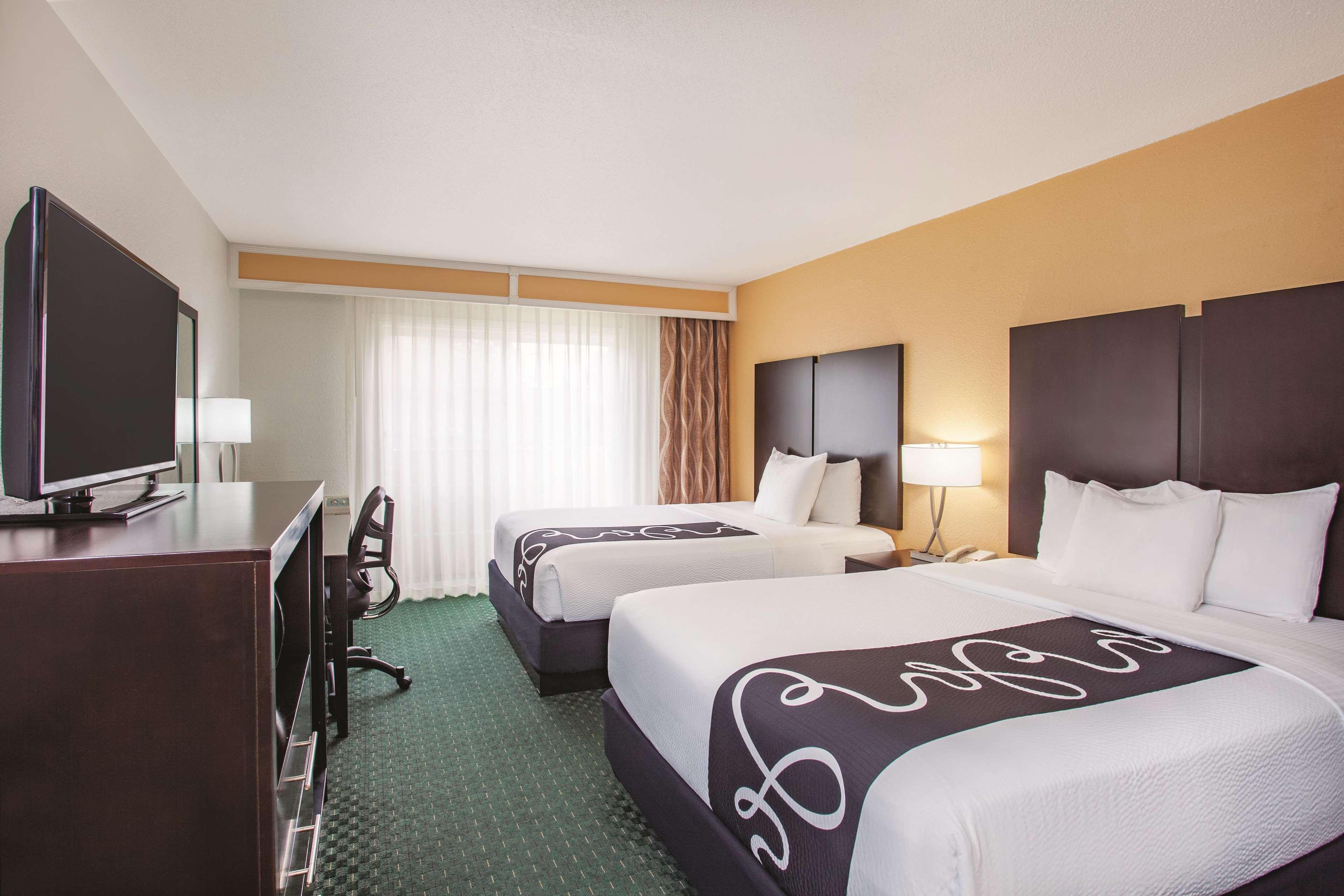 University Inn & Suites Беркли Экстерьер фото