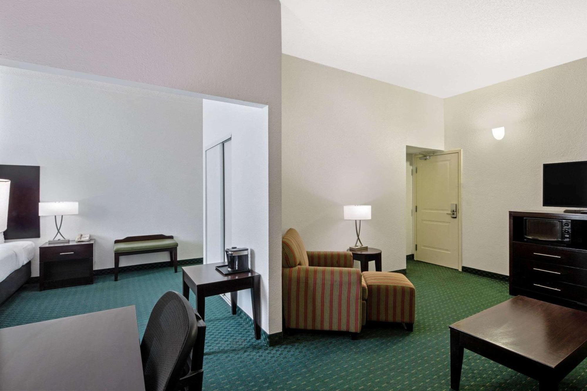 University Inn & Suites Беркли Номер фото